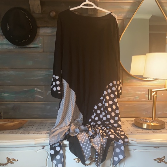 Super eclectic ladies dress/ over lay with stripes and polka dots!!! - Picture 4 of 4